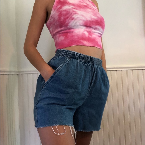 vintage chic denim cut offs with elastic waist - Picture 2 of 4